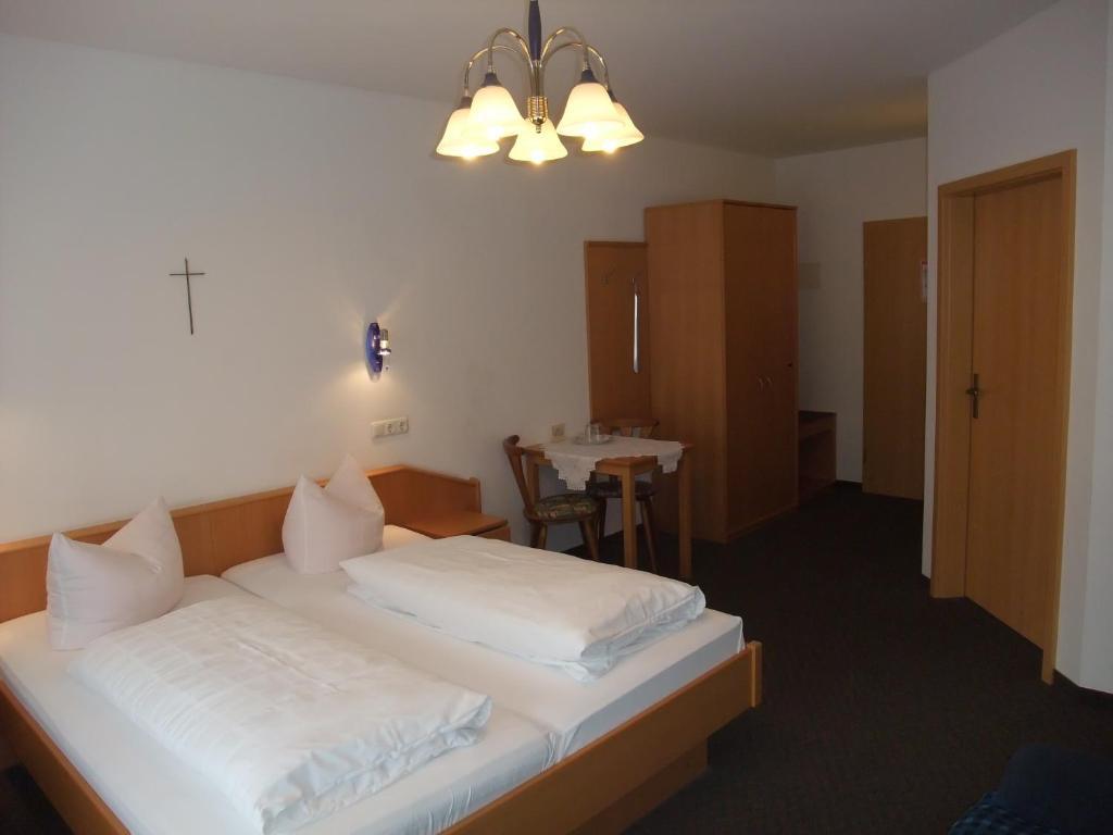 Obertrubach Gasthof Alte Post חדר תמונה